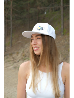 Кепка с прямым козырьком белая (мяч пляжный)