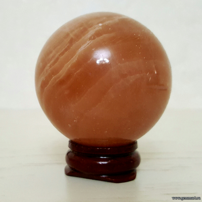 Мраморный оникс (кальцит), шар. Иран. Около 49мм.