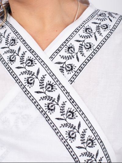 Халат-кимоно из конопли с вышивкой