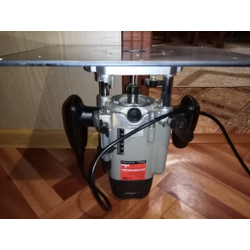 Пластина под Интерскол ФМ-32/1900Э для установки фрезера в стол 350*250 мм.