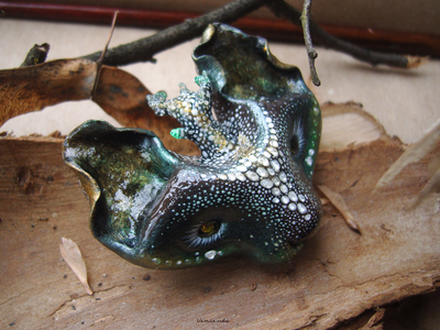 "КотоВолк (Котовий ЛосеВолк) из рода котов-единорогов" - брошь в лесном стиле