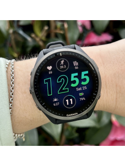 Умные часы Garmin Forerunner 965 Black / Powder Gray DLC Titanium