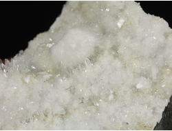 Окенит, сферолиты, Индия (80*42*34 мм, 141 г) №37633