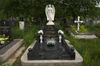 Фото ангел хранитель гравировка на памятнике на могилу в СПб