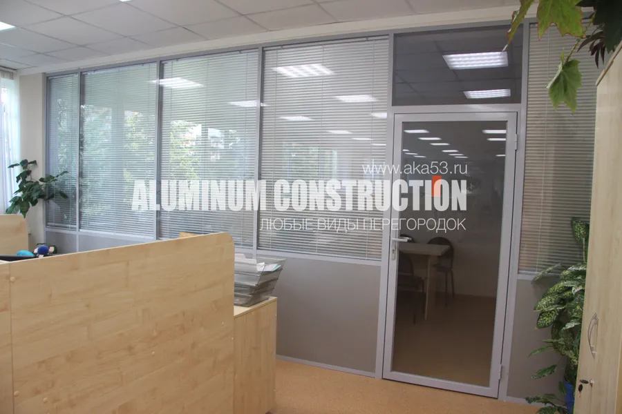 Стационарные перегородки для персонала
Одностороннее остекление с жалюзи
Великий Новгород, Нехинская, 61
