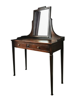 Туалетный стол в французском стиле.