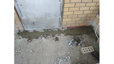 Прокладка 240 метров кабеля в грунте и бетоне. 
Соединение двух домофонов с функцией интеркома. 
Установка электозамка. 
Установка вызывной панели с углом обзора 120 град. 
Качественный монтаж ! 