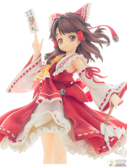 Фигурка Рэйму Хакурэй (Hakurei Reimu)