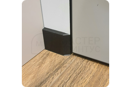 Стильный акцент: установка черного плинтуса Dollken Cubu Flex Life 80 для создания изысканного интерьера.