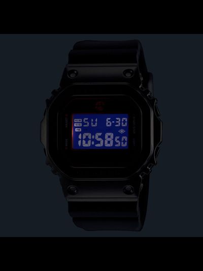 Часы Casio G-Shock GM-5600RH-1