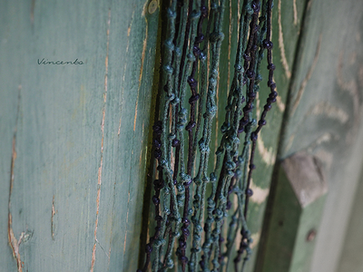 Сказки братьев Гримм. Комплект украшений в стиле фэнтези (серьги и кулон-колье с каплями)