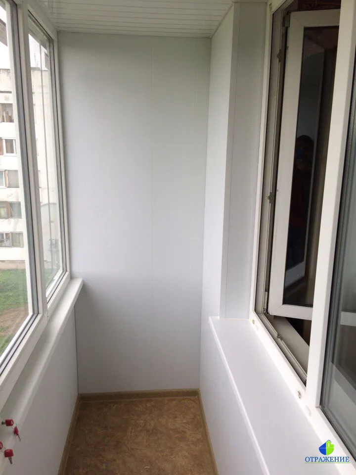 Остекление лоджии и обшивка ПВХ панелями
Рябово