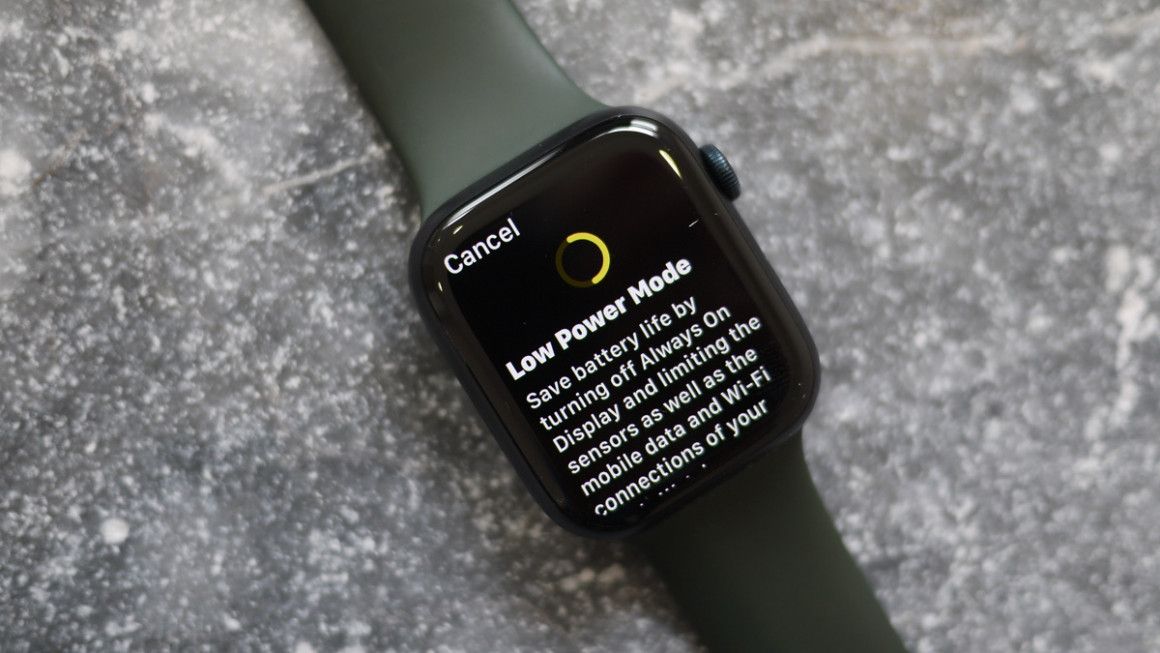 Обзор Apple Watch Series 8: как остаться к ТОПе
