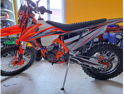 Regulmoto CROSSTREC 300 (2024)