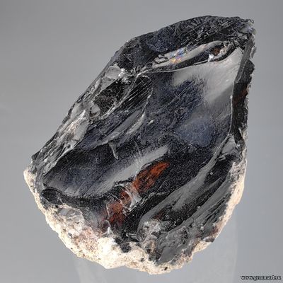 Обсидиан. КБР. Россия. 63*44*43мм