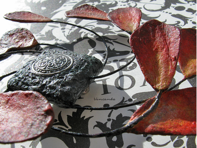 Ветроворот Вечности. Эффектная крупная брошь в стиле сериала "Рейвенсвуд"