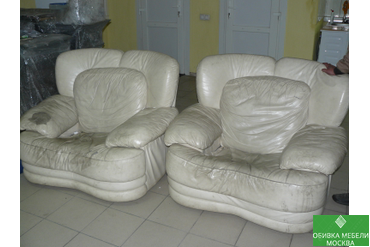 Старая обивка на креслах натуральная кожа
☎ 