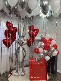 Коробка-сюрприз красная с 50 шариками + набор с кроликом