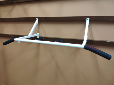 Турник с 3 хватами с неопреновыми ручками (TUR-004n)