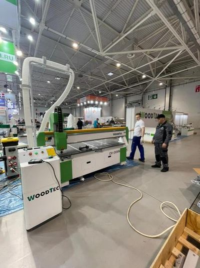 Фрезерно-гравировальный станок с ЧПУ WoodTec CH 2030 N
