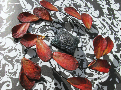 Ветроворот Вечности. Эффектная крупная брошь в стиле сериала "Рейвенсвуд"