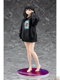 Фигурка 1/7 Такина Иноуэ (Takina Inoue Oversized Sweatshirt Ver.)