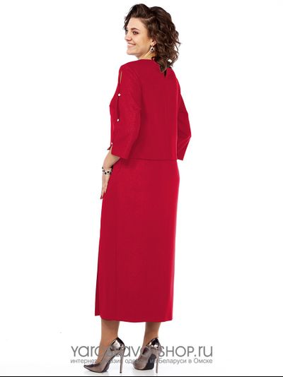 Нарядное женское платье в красном цвете