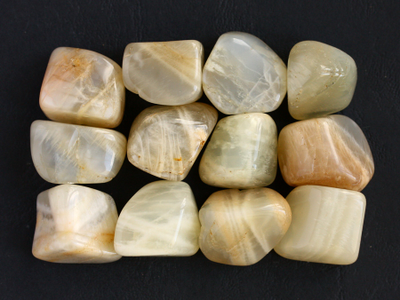 Лунный камень, галтовка в ассортименте, Индия (30-40 мм, 16-18 г) №21484