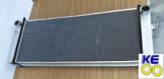 4649913 радиатор водяной Hitachi ZX330-3