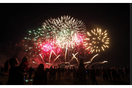 Профессиональный салют после концерта