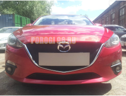 Защита радиатора Mazda 3 2013-2016 black верх