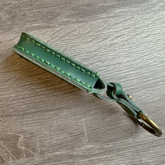 Зелёный чехол для ключа Toyota LC200, Prius, Prado, Yaris, IQ, Corolla,Vitz (2 кнопки)