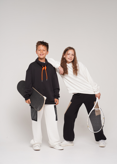 Худи с боковыми карманами