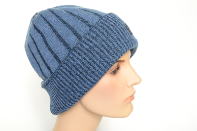 Итальянская шапка голубого цвета для женщин Визио Италия