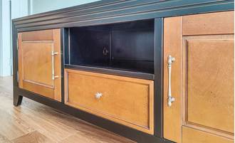 Тумба под ТВ в стиле модерн.