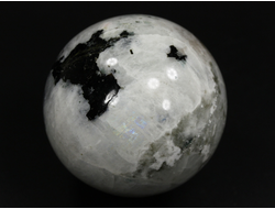 Шар Лунный камень, Турмалин чёрный (шерл), Индия (53 мм, 197 г) №35329