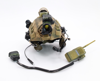 Шлем Fast с ПНВ, наушниками и радиостанцией в масштабе 1/6 (78097) - Damtoys