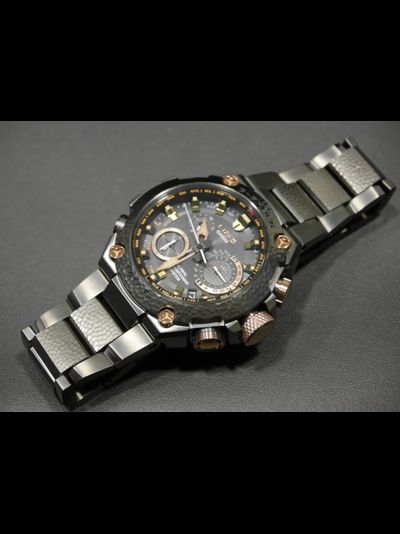Часы Casio G-Shock MRG-G1000HT-1A