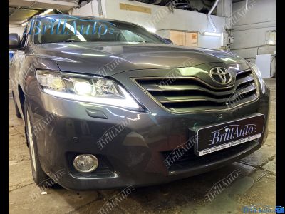 Фары Toyota Camry 40 в стиле Lexus бегающие