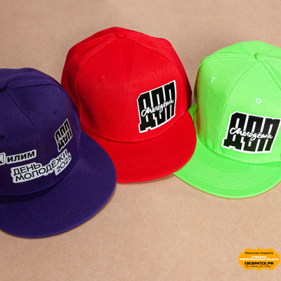 Бейсболка Snapback с принтом (красная)