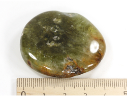 Гранат зеленый (Гроссуляр), полировка плоская, ЮАР (43*40*10 мм, 42 г) №35643