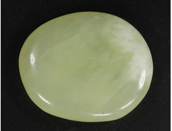 Серпентин, полировка плоская, Китай (42*35*8 мм, 24 г) №35563