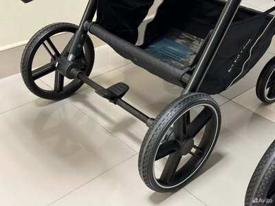 Детская коляска Luxmom A2 (реверсивный блок) Черный