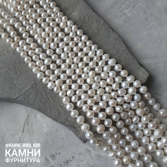 Жемчуг речной белый качество 3А 2,9-3,3х2,4-3,5 мм, цена за нить 17 см