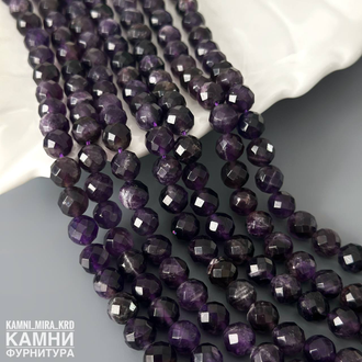 Аметист 7,7-8,2 мм огранка ромб тёмный, цена за нить 19 см