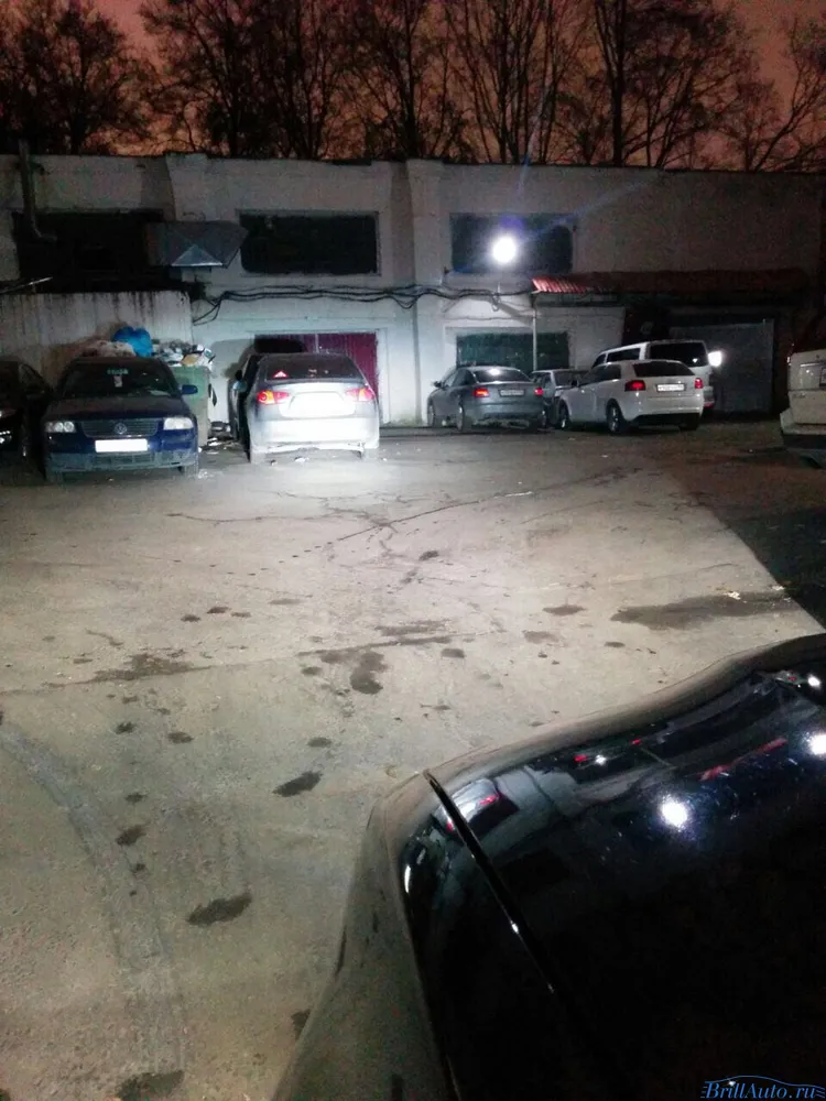 Светодиодные лампы Optima I-ZOOM и Multi Color на BMW X5 E53