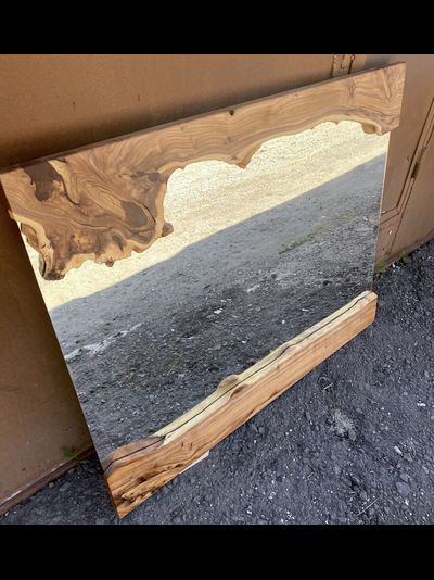 зеркало в раме из слэба карагача