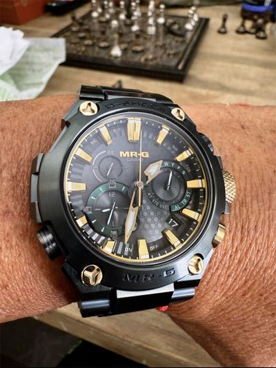 Часы Casio G-Shock MRG-B2000BG-3A