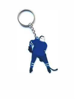 БРЕЛОК "ХОККЕИСТ" синий (МЕТАЛЛИЧЕСКИЙ ПЛОСКИЙ ДВУСТОРОННИЙ)