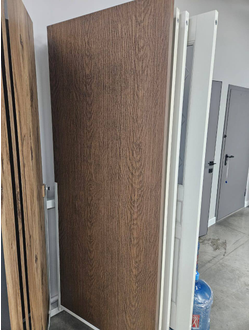 Межкомнатная Дверь Гладкая текстурированный шпон орех